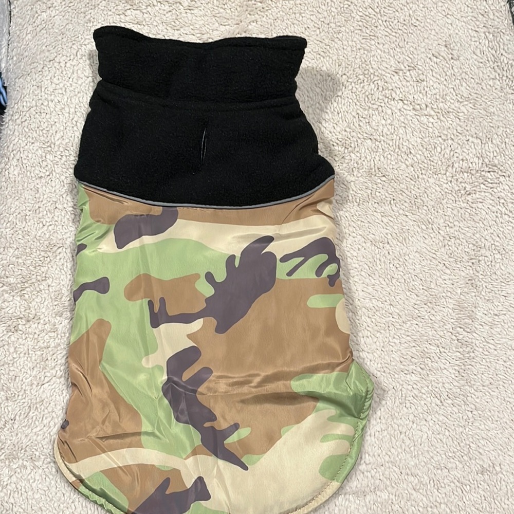 Camouflage doggie puffer coat